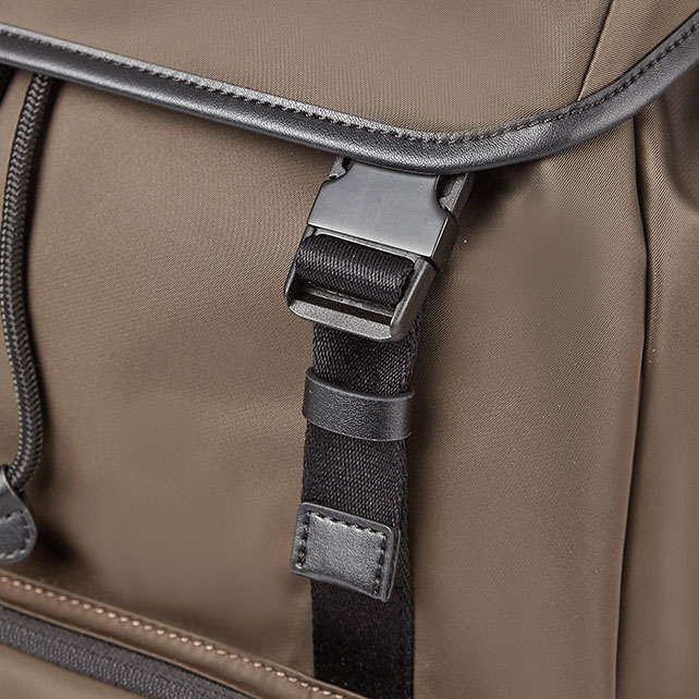 ELLWOOD 15.6吋 翻蓋筆電後背包