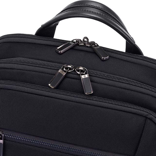 URBAN-EYE DLX 15.6吋雙口袋筆電後背包