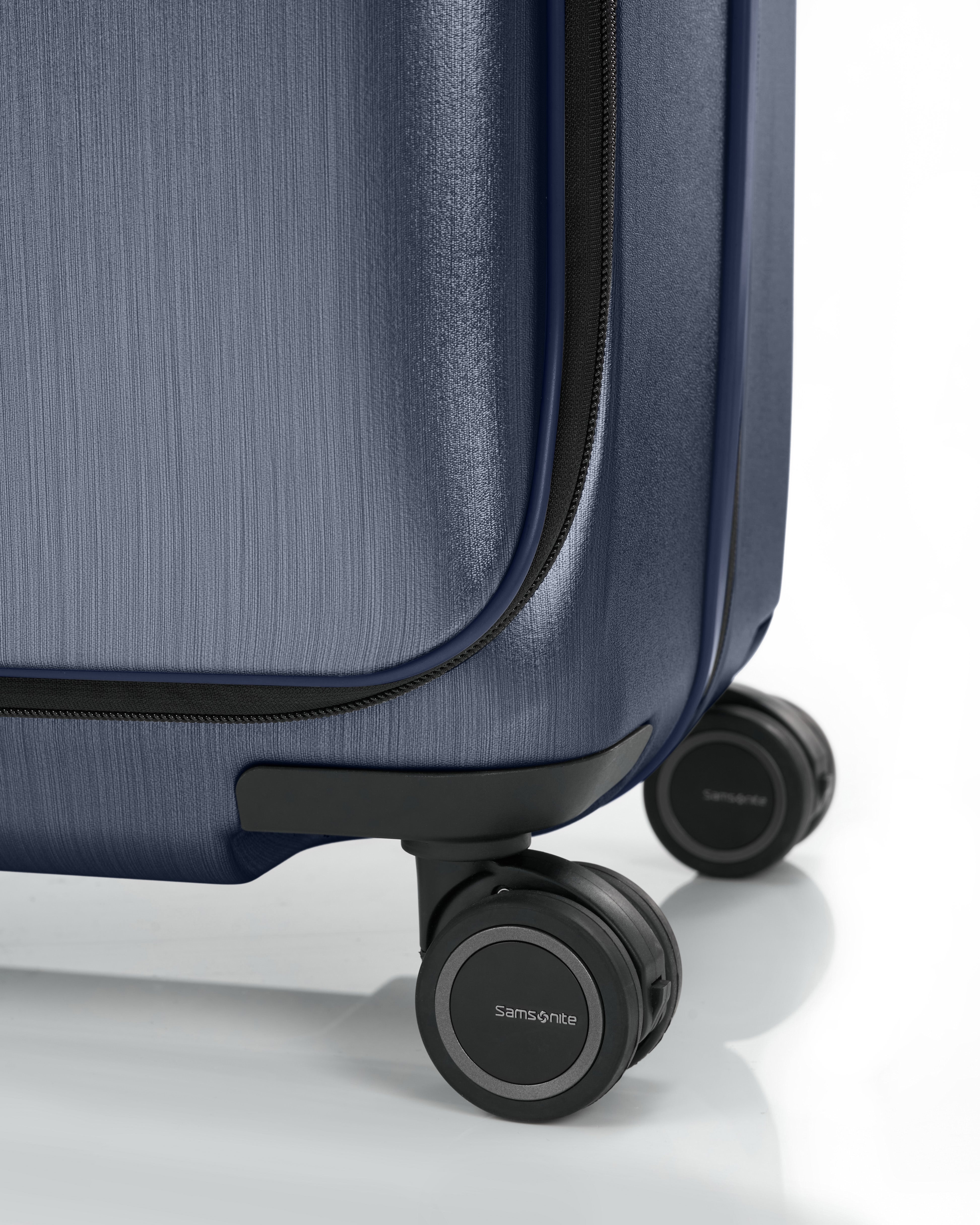 上掀前開 28吋 可擴充行李箱